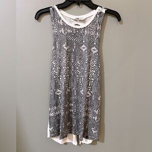 The North Face women flash dry athletic tank geo print size medium